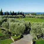 Bed and Breakfast La Zerla 4*