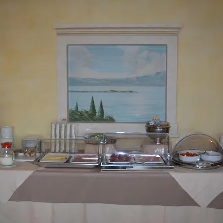 La Zerla Bed and Breakfast 4*